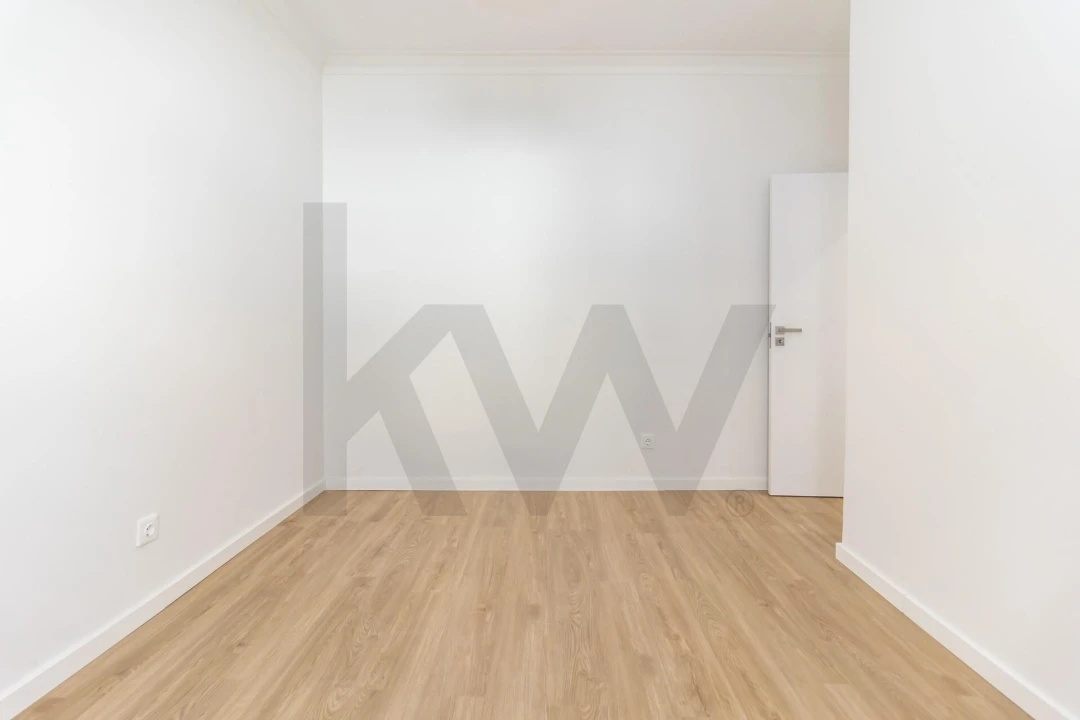 Apartamento T3 para Venda em Seixal, Arrentela e Aldeia de Paio Pires Foto 39