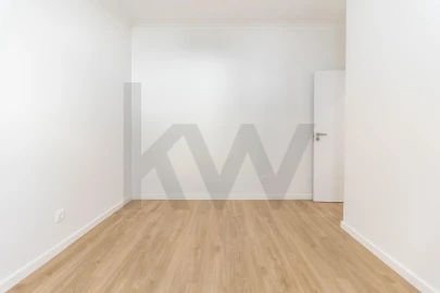Apartamento T3 para Venda em Seixal, Arrentela e Aldeia de Paio Pires