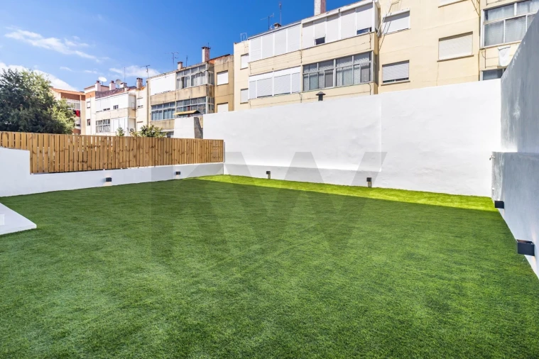 Apartamento T3 para Venda em Seixal, Arrentela e Aldeia de Paio Pires Foto 3