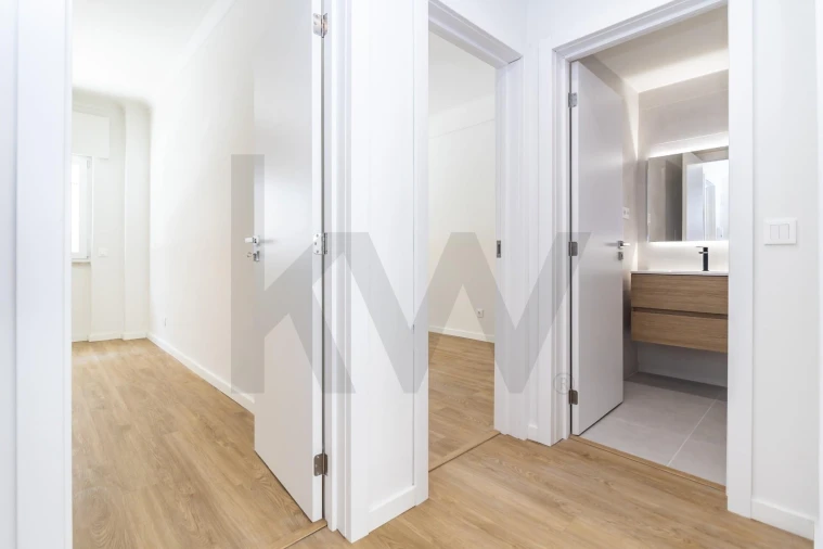 Apartamento T3 para Venda em Seixal, Arrentela e Aldeia de Paio Pires Foto 25