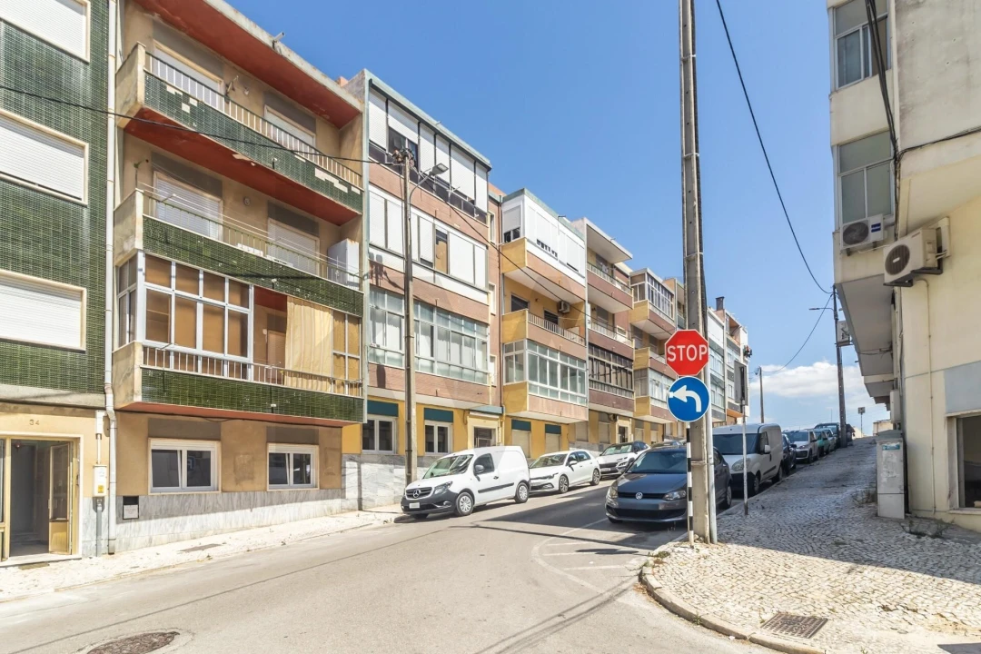 Apartamento T3 para Venda em Seixal, Arrentela e Aldeia de Paio Pires Foto 46