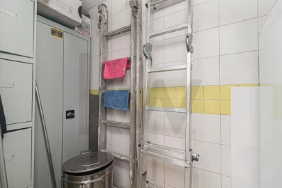 Loja para Venda em Almada, Cova da Piedade, Pragal e Cacilhas