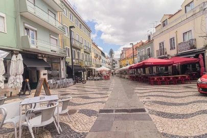 Loja para Venda em Almada, Cova da Piedade, Pragal e Cacilhas
