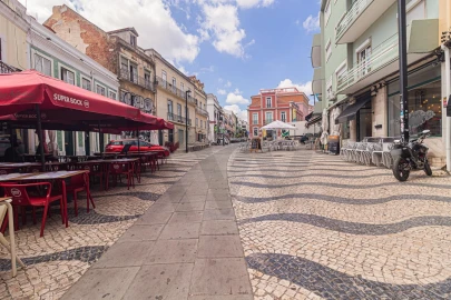 Loja para Venda em Almada, Cova da Piedade, Pragal e Cacilhas