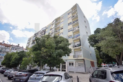 Apartamento T3 para Arrendamento em Benfica