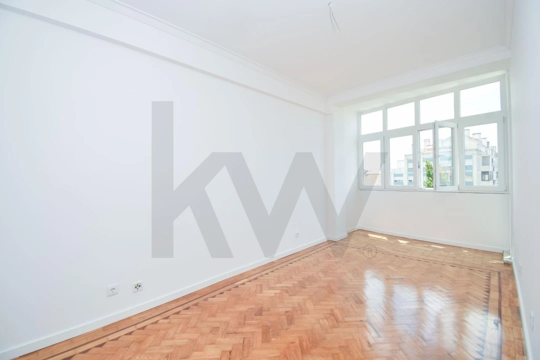 Apartamento T3 para Arrendamento em Benfica Foto 17
