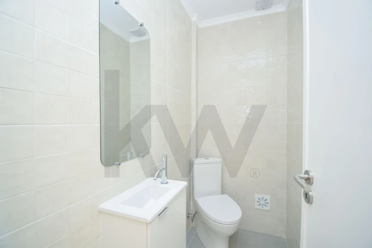 Apartamento T3 para Arrendamento em Benfica Foto 15