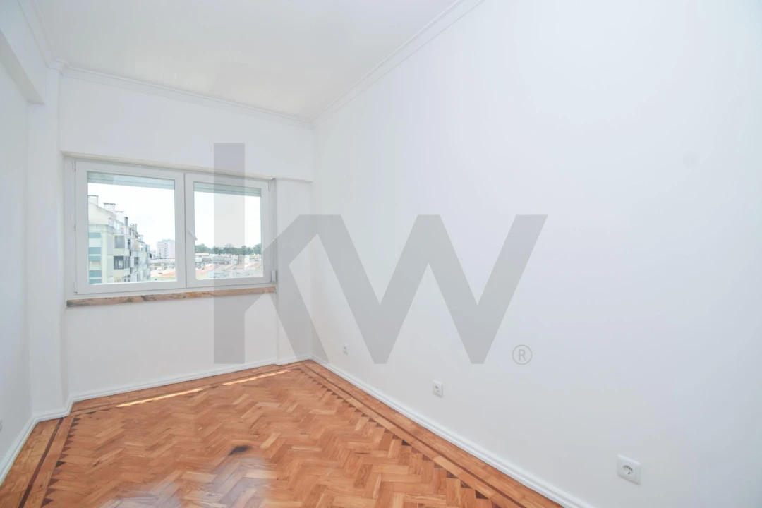Apartamento T3 para Arrendamento em Benfica Foto 21