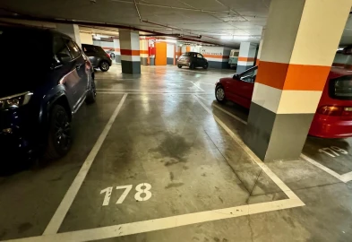 Apartamento T3 para Arrendamento em Campolide