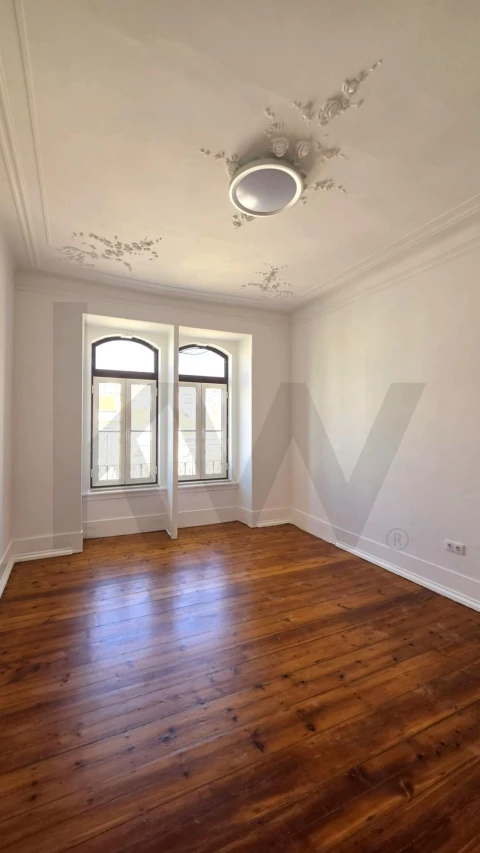 Apartamento T6 para Venda em Arroios