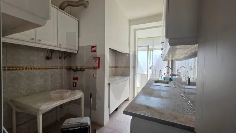 Apartamento T6 para Venda em Arroios