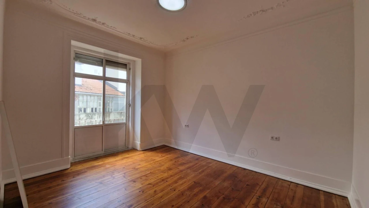 Apartamento T6 para Venda em Arroios Foto 12