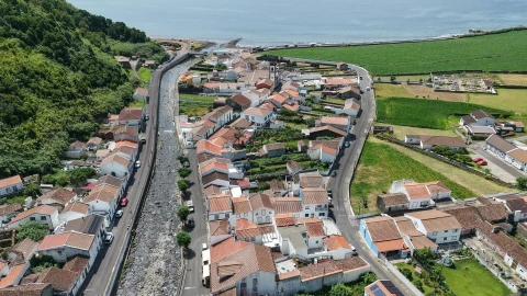 Moradia T4 para Venda em Faial da Terra