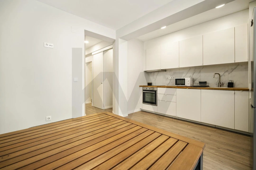 Apartamento T1 para Arrendamento em Benfica Foto 6
