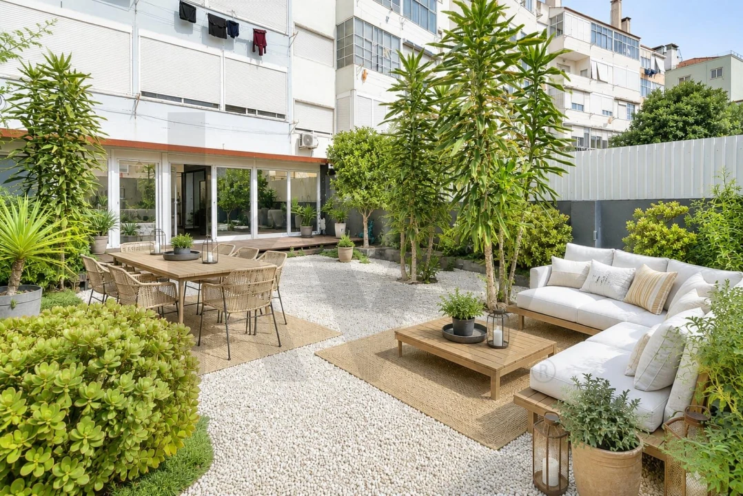 Apartamento T1 para Arrendamento em Benfica Foto 1