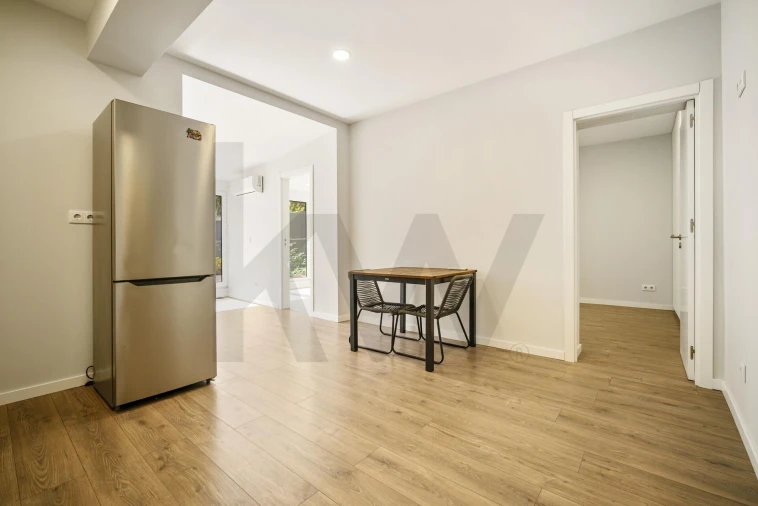 Apartamento T1 para Arrendamento em Benfica Foto 9