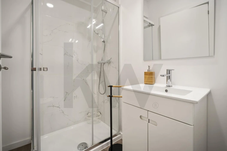 Apartamento T1 para Arrendamento em Benfica Foto 12