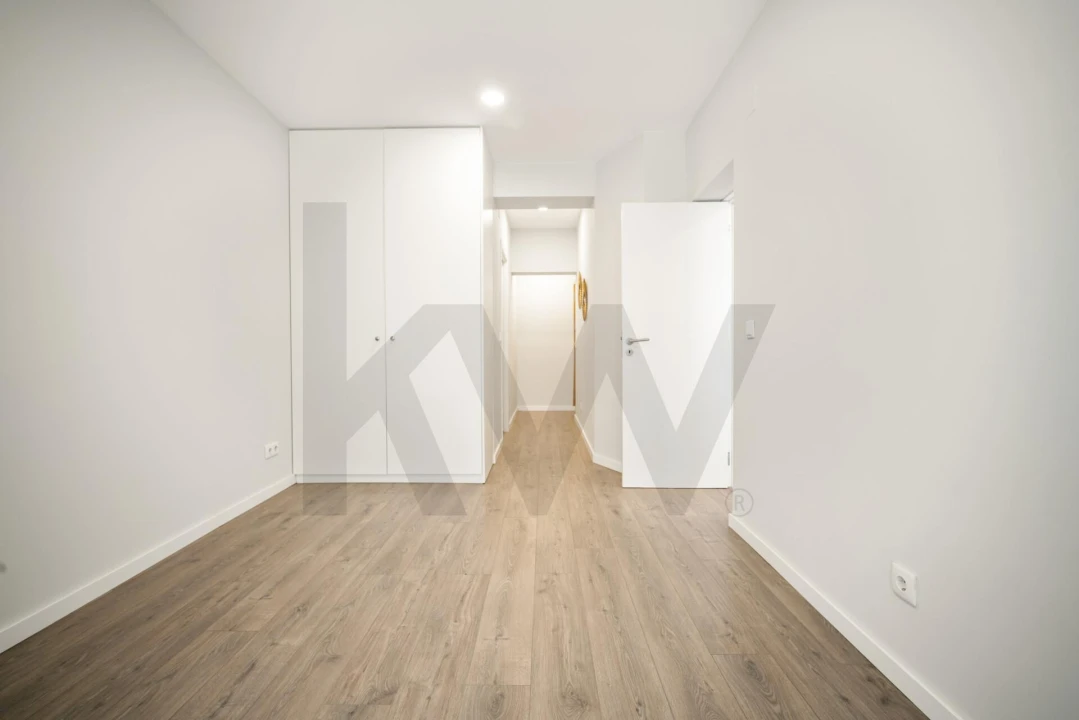 Apartamento T1 para Arrendamento em Benfica Foto 11