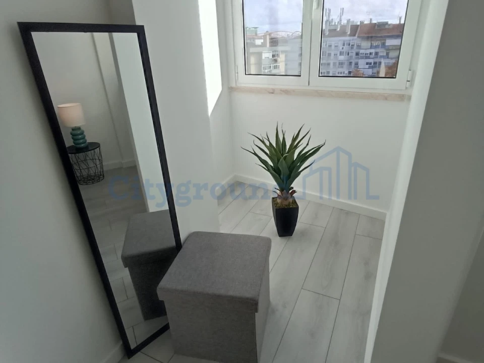 Apartamento T3 para Venda em Benfica Foto 17