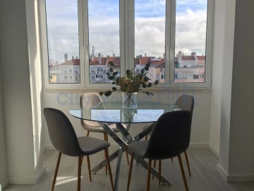Apartamento T3 para Venda em Benfica
