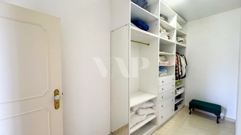 Moradia T5 para Venda em Loule (São Sebastião)