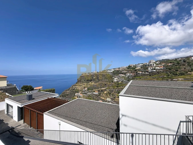 Moradia T3 para Venda em Calheta Foto 46
