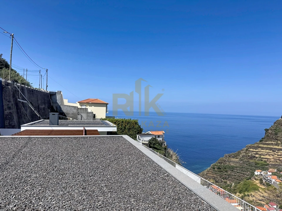 Moradia T3 para Venda em Calheta Foto 68
