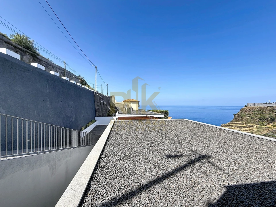 Moradia T3 para Venda em Calheta Foto 51