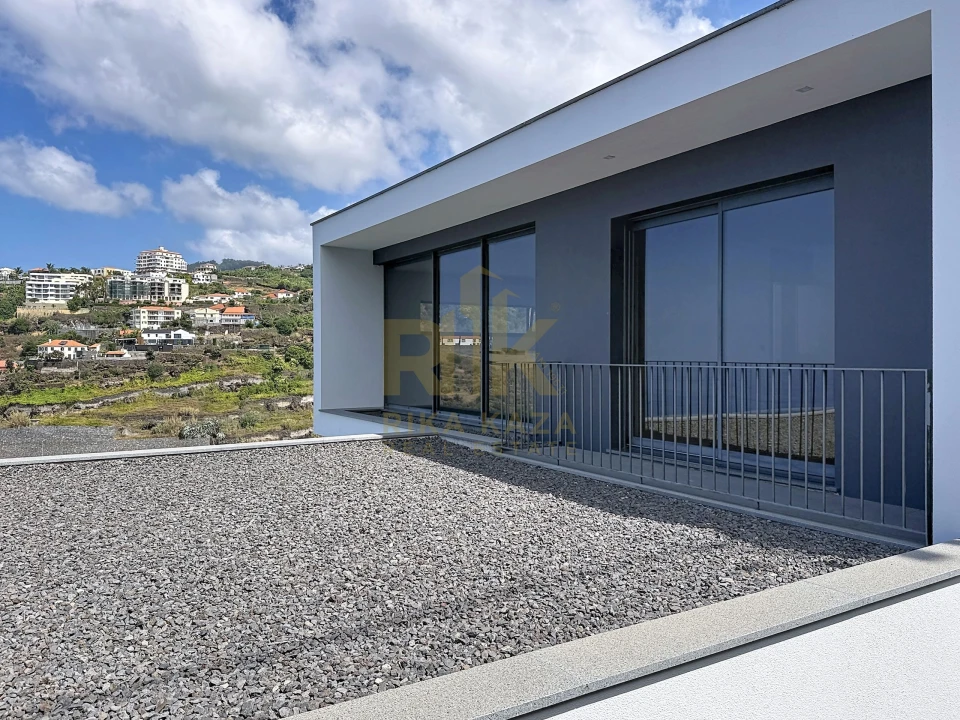 Moradia T3 para Venda em Calheta Foto 48