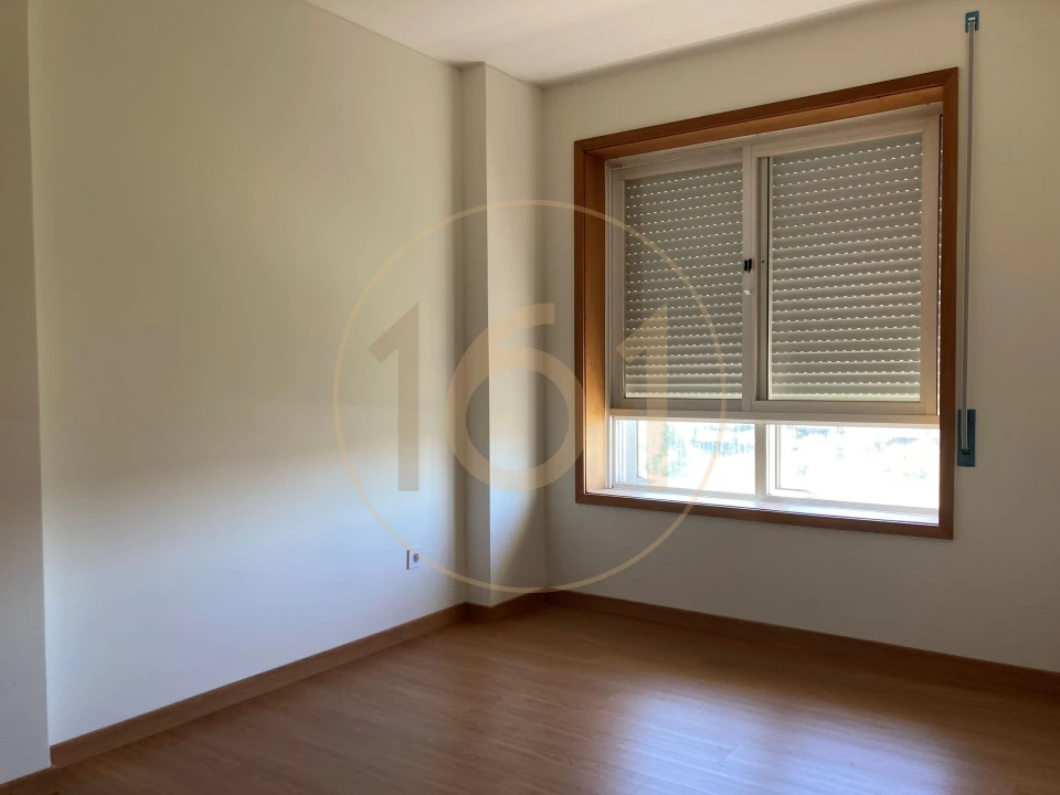 Apartamento T3 para Venda em Ramalde Foto 20