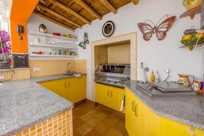 Moradia T6 para Venda em Lagos (São Sebastião e Santa Maria)