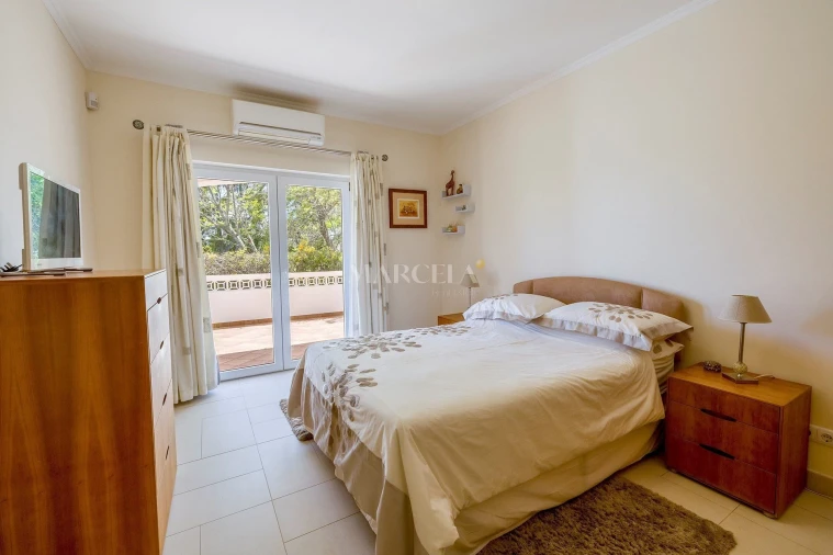 Moradia T6 para Venda em Lagos (São Sebastião e Santa Maria) Foto 35