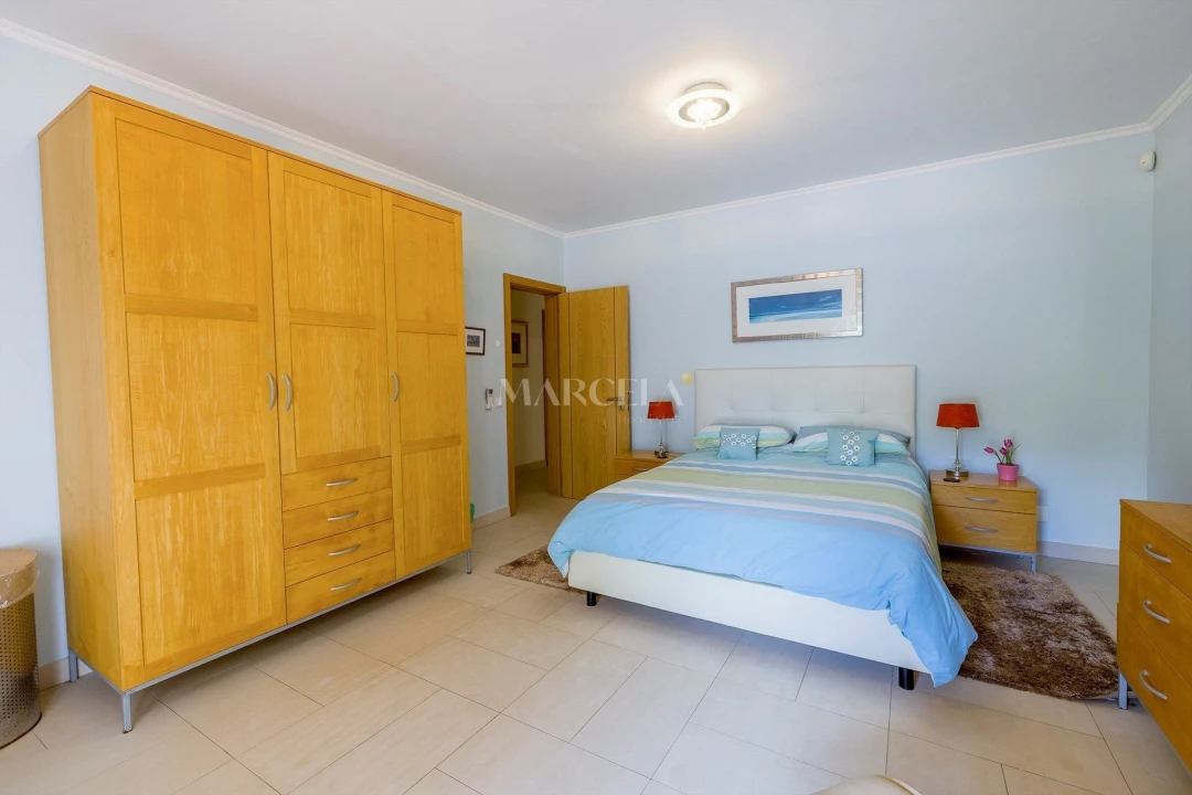 Moradia T6 para Venda em Lagos (São Sebastião e Santa Maria) Foto 37