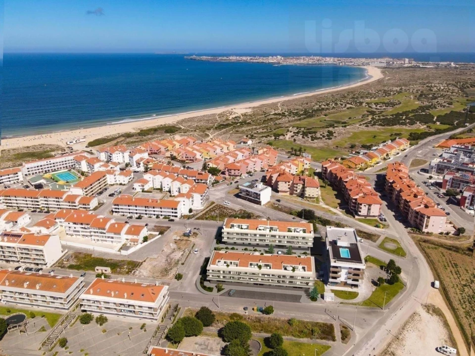 Apartamento T2 para Venda em Atouguia da Baleia Foto 11