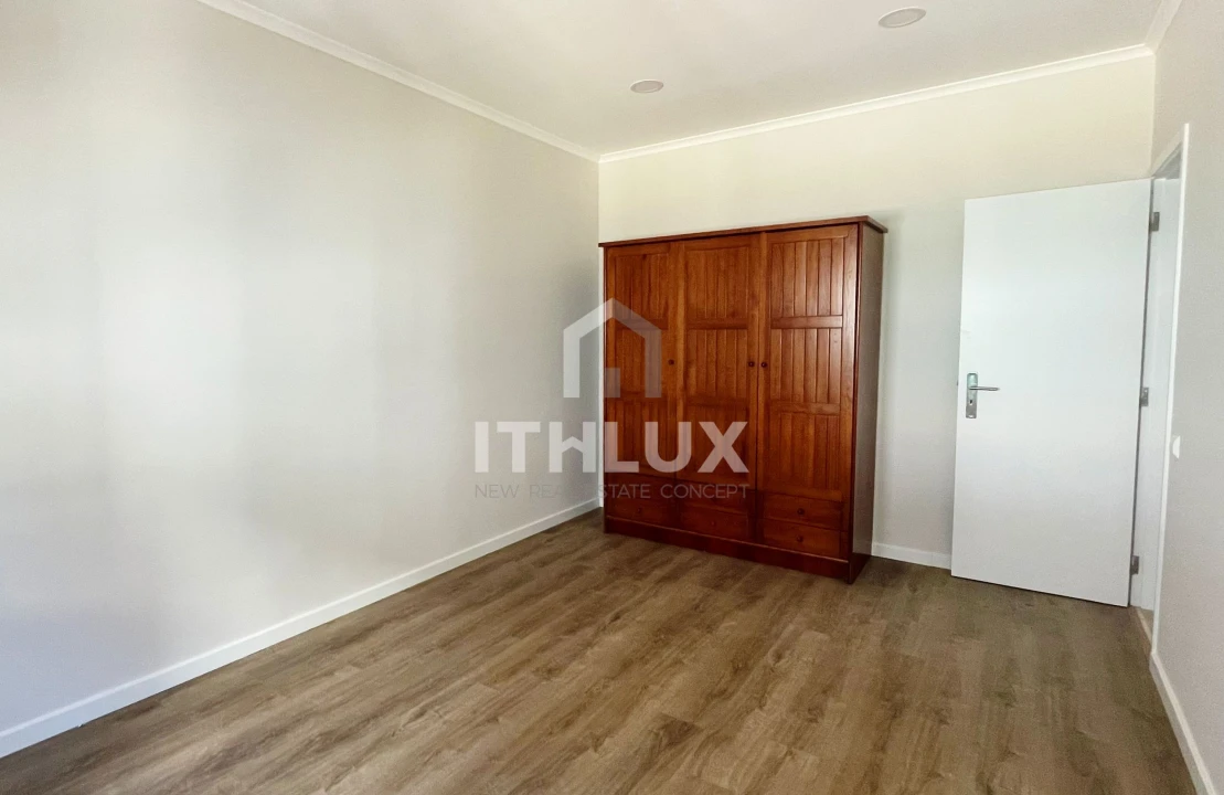 Apartamento T2 para Venda em Sacavém e Prior Velho Foto 25