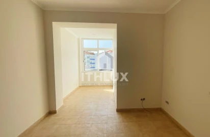 Apartamento T2 para Venda em Sacavém e Prior Velho