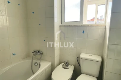 Apartamento T2 para Venda em Sacavém e Prior Velho