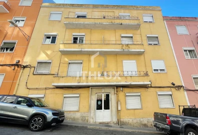 Apartamento T2 para Venda em Sacavém e Prior Velho