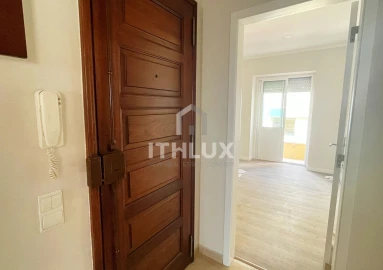 Apartamento T2 para Venda em Sacavém e Prior Velho