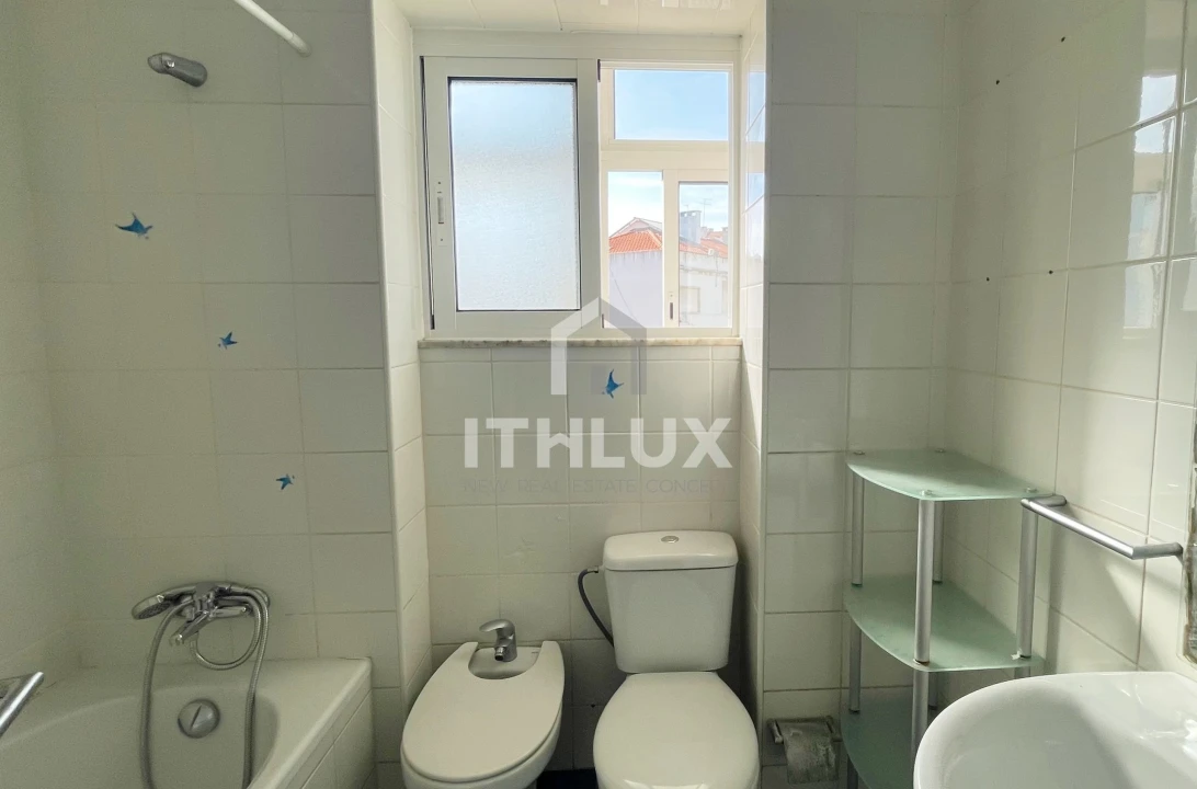 Apartamento T2 para Venda em Sacavém e Prior Velho Foto 15