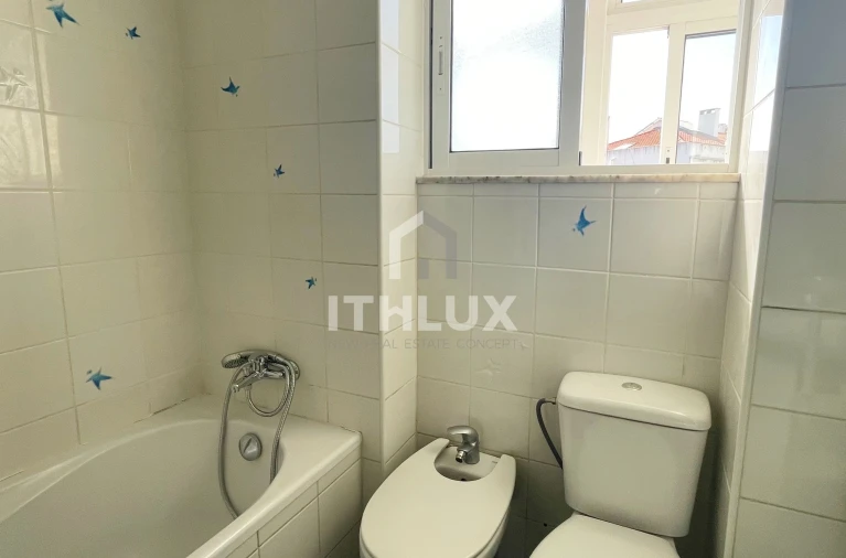 Apartamento T2 para Venda em Sacavém e Prior Velho Foto 16