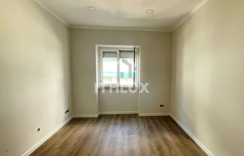 Apartamento T2 para Venda em Sacavém e Prior Velho Foto 24