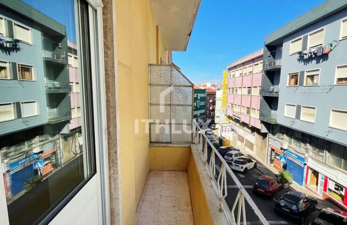Apartamento T2 para Venda em Sacavém e Prior Velho Foto 21