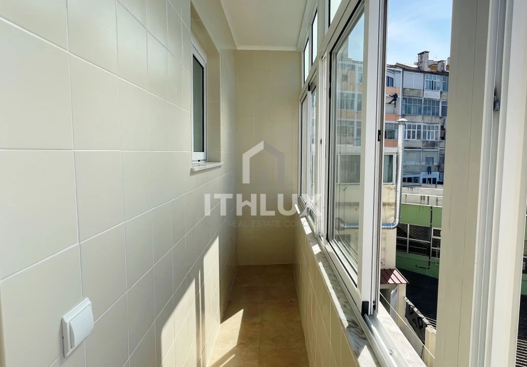 Apartamento T2 para Venda em Sacavém e Prior Velho Foto 13