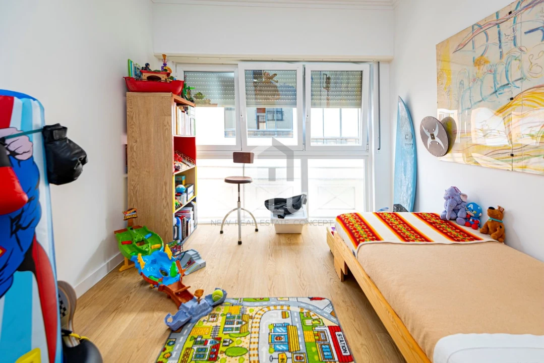 Apartamento T2 para Venda em Carcavelos e Parede Foto 43