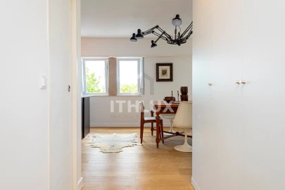 Apartamento T2 para Venda em Carcavelos e Parede