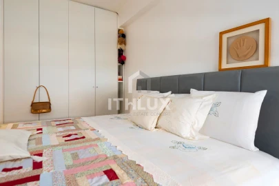 Apartamento T2 para Venda em Carcavelos e Parede