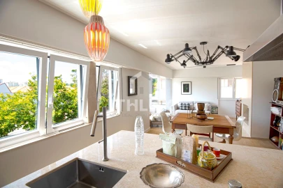 Apartamento T2 para Venda em Carcavelos e Parede
