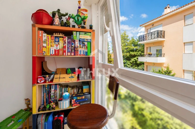Apartamento T2 para Venda em Carcavelos e Parede Foto 44