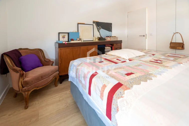 Apartamento T2 para Venda em Carcavelos e Parede Foto 36
